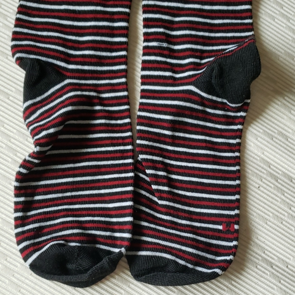 New Arkansas Razorbacks socks - Picture 3 of 5